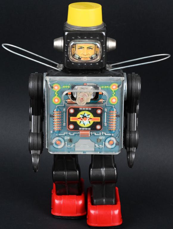 SH BATTERY OP FIGHTING SPACEMAN (1 of 8)