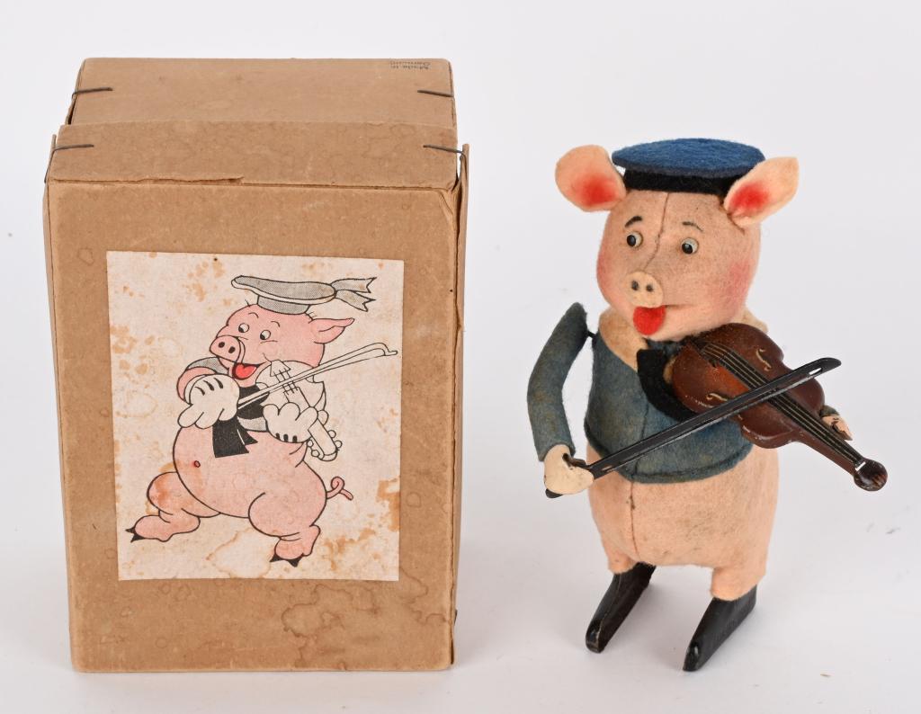 SCHUCO WINDUP WALT DISNEY 3 LITTLE PIG w/ BOX (1 of 7)