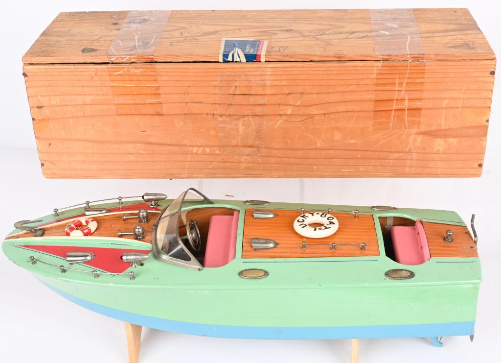 ITO BATTERY OP WOODEN LUCKY SPEED BOAT w/ BOX (1 of 8)