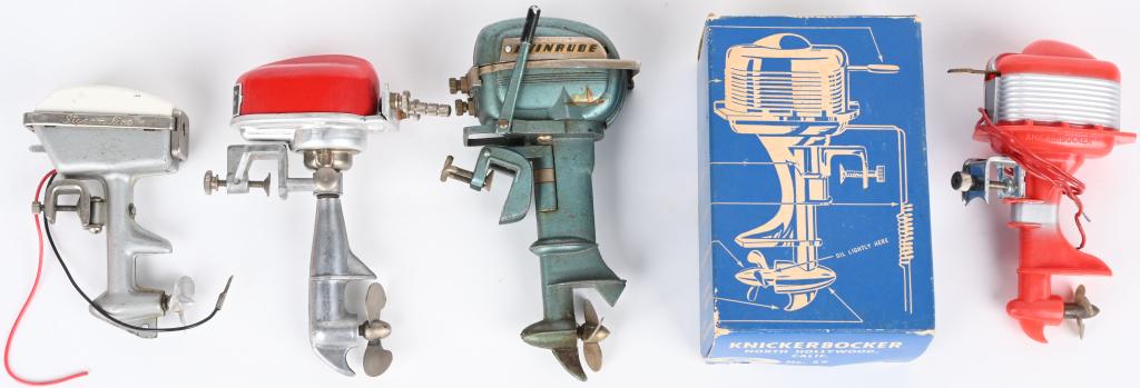 EVINRUDE BIG TWIN & 3 OTHER OUTBOARD MOTORS (1 of 5)