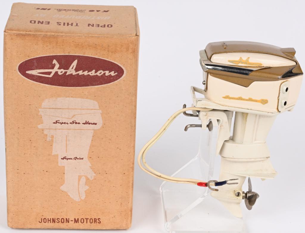 1958 JOHNSON SEA HORSE 50 OUTBOARD MOTOR w/ BOX (1 of 8)