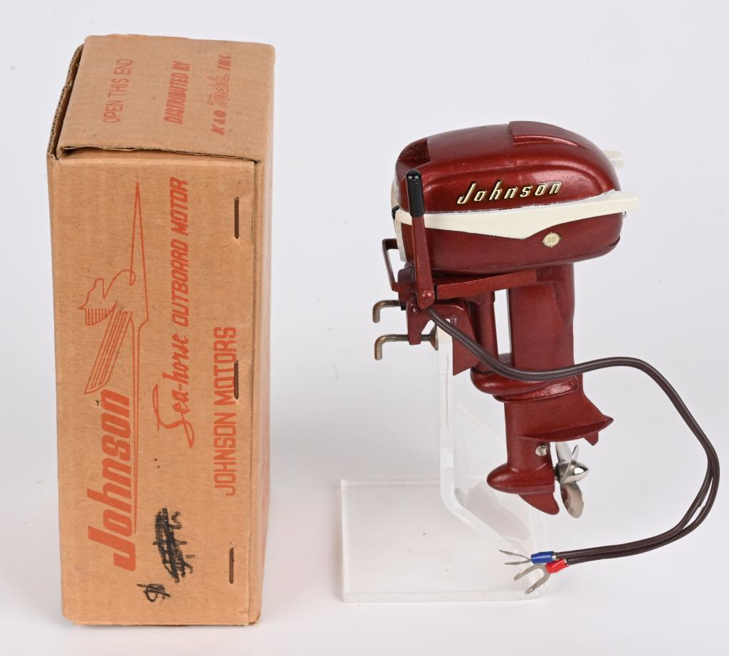 1956 JOHNSON SEA HORSE 30 OUTBOARD MOTOR w/ BOX (1 of 16)
