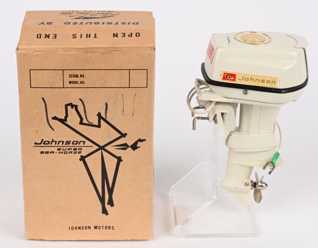 1960 JOHNSON SUPER SEA HORSE 75HP OUTBOARD MOTOR (1 of 18)