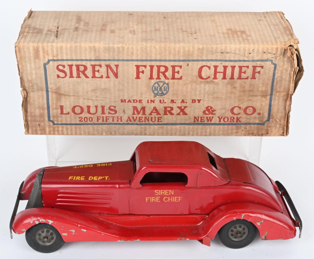 MARX WINDUP SIREN FIRE CHIEF w/ BOX (1 of 18)