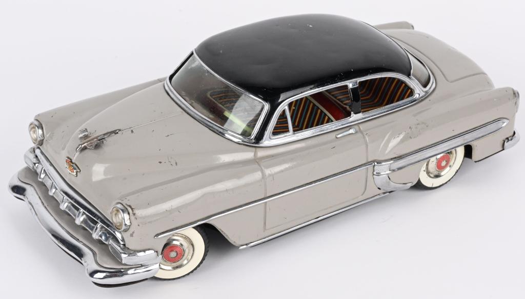 LINEMAR JAPAN 1954 CHEVROLET TIN FRICTION CAR (1 of 14)