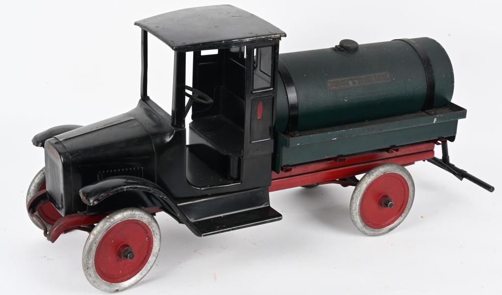 BUDDY L PRESSED STEEL TANK LINE TRUCK (1 of 10)