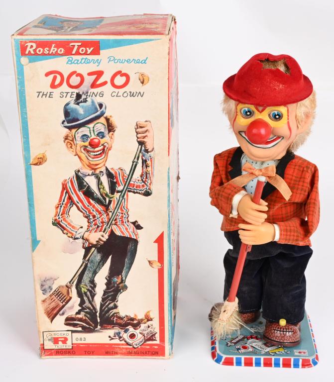 JAPAN BATTERY OP DOZO STEAMING CLOWN w/ BOX: All original and complete. Worked when tested boxed. 15" Excellent