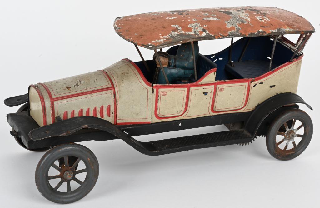 11" DISTLER TIN WINDUP TOURING CAR (1 of 6)