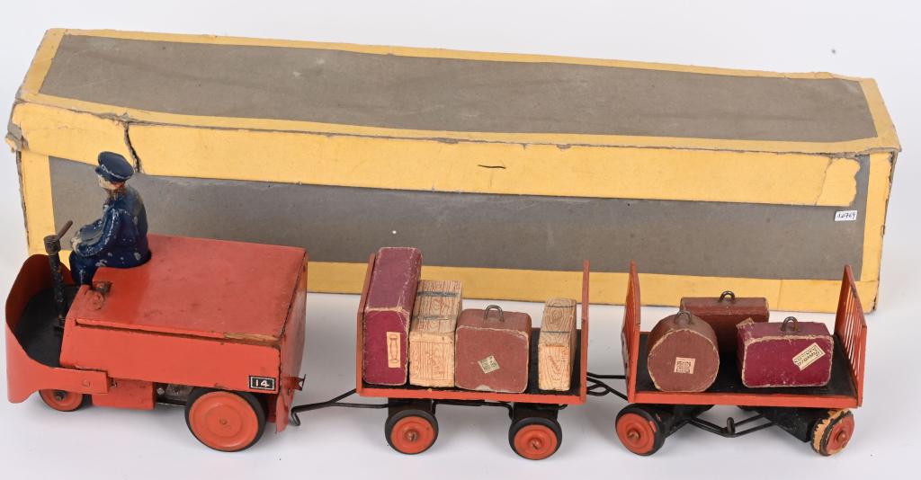FRENCH WINDUP BAGGAGE TRAIN w/ BOX (1 of 10)