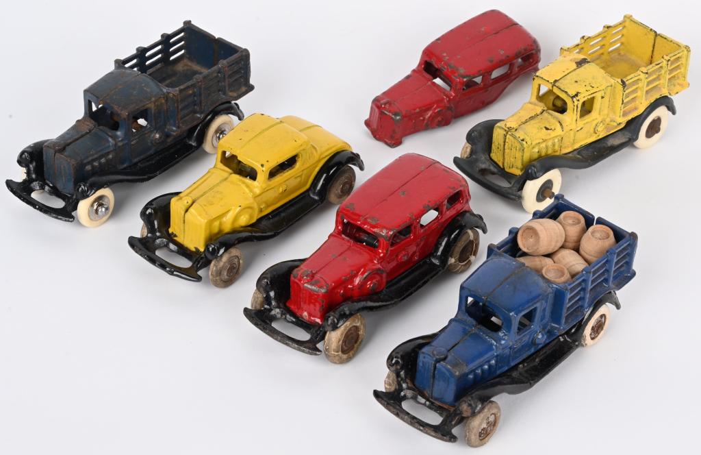 5- AC WILLIAMS CAST IRON TAKE-APART CARS (1 of 5)