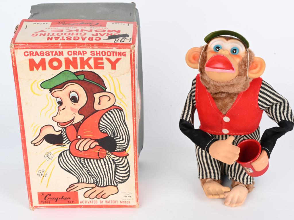 CRAGSATN BATTERY OP CRAP SHOOTING MONKEY w/ BOX (1 of 8)