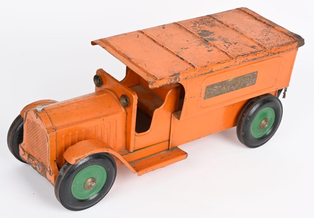 STRUCTO MOVING VAN (1 of 5)