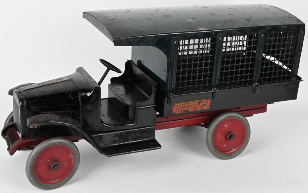 BUDDY L PRESSED STEEL RAILWAY EXPRESS TRUCK (1 of 5)