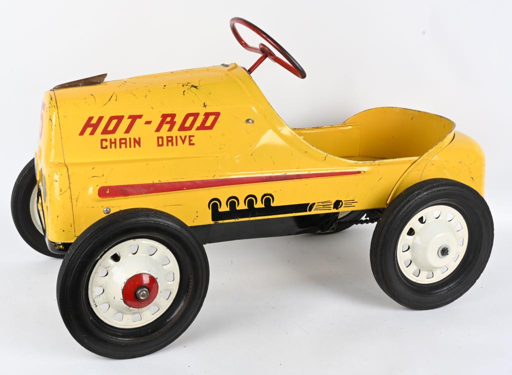 VINTAGE GARTON CHAIN DRIVE HOT ROD PEDAL CAR (1 of 6)