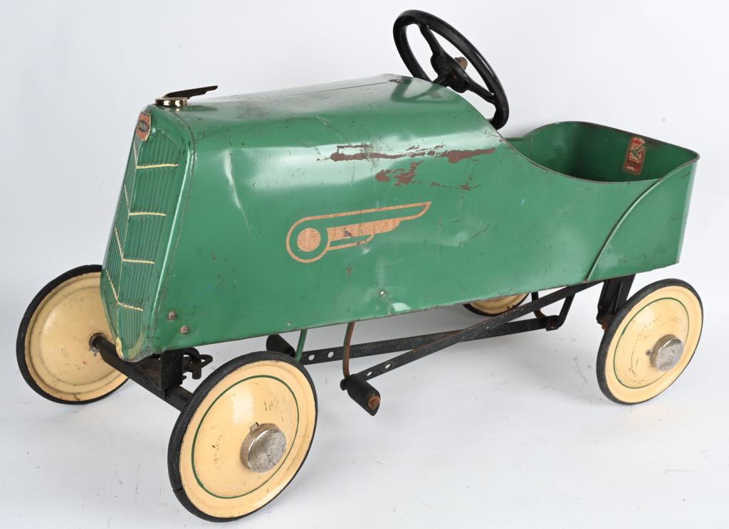 VINTAGE BINGHAM LINCOLN SPEED KING PEDAL CAR (1 of 8)