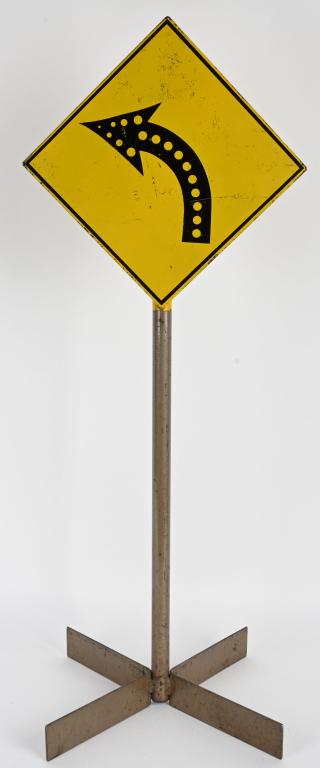 VINTAGE PEDAL CAR ALL METAL CURVE ROAD SIGN (1 of 3)