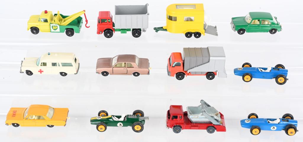 LOT OF VINTAGE MATCHBOX CARS: Lot of vintage matchbox Cars. All original clean cars.