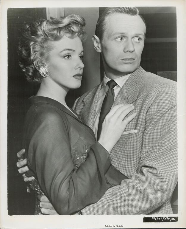 31MARILYN MONROE ORG STILLS DON'T BOTHER TO KNOCK (1 of 4)