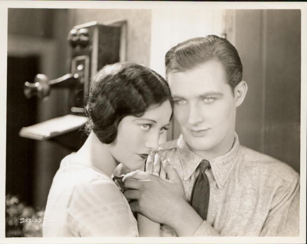 JOAN CRAWFORD 1920's-1930's STILLS - LOT OF 134 (1 of 4)