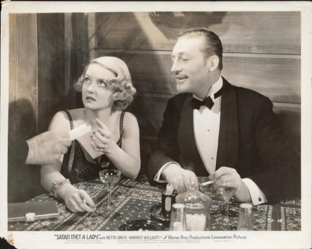 83-BETTE DAVIS 1930's ORIGINAL SCENE STILLS (1 of 8)