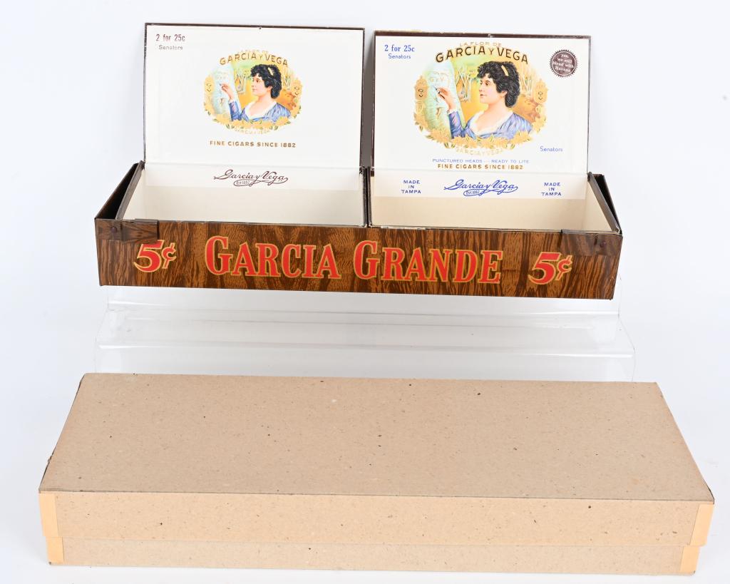 VINTAGE GARCIA GRANDE TIN CIGAR DISPLAY: Very nice original tin cigar display in the original box. Includes 2 original cigar boxes. 17" by 5 1/2". Excellent