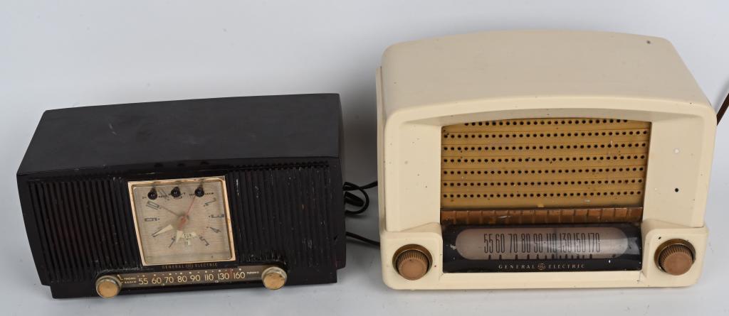 2- VINTAGE GE RADIOS, MODEL 115W & MODEL 577 (1 of 4)