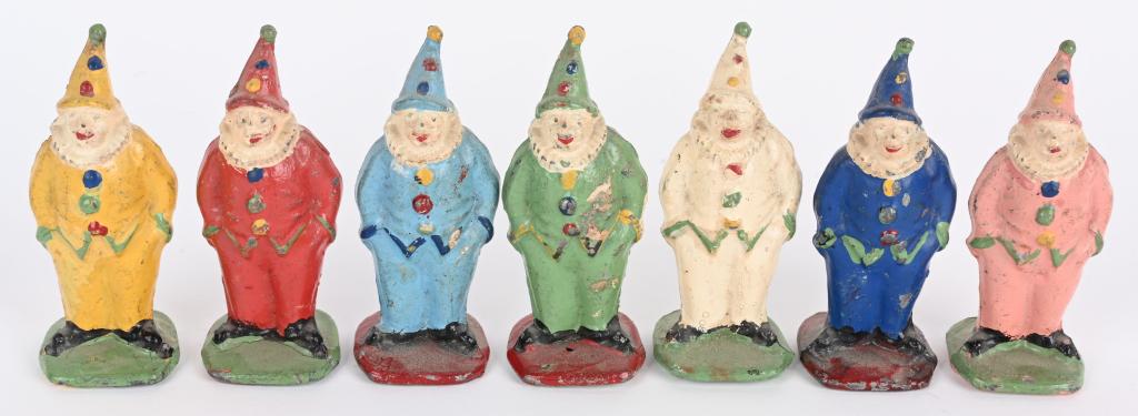 7- WENDAL CLOWN FIGURES (1 of 6)