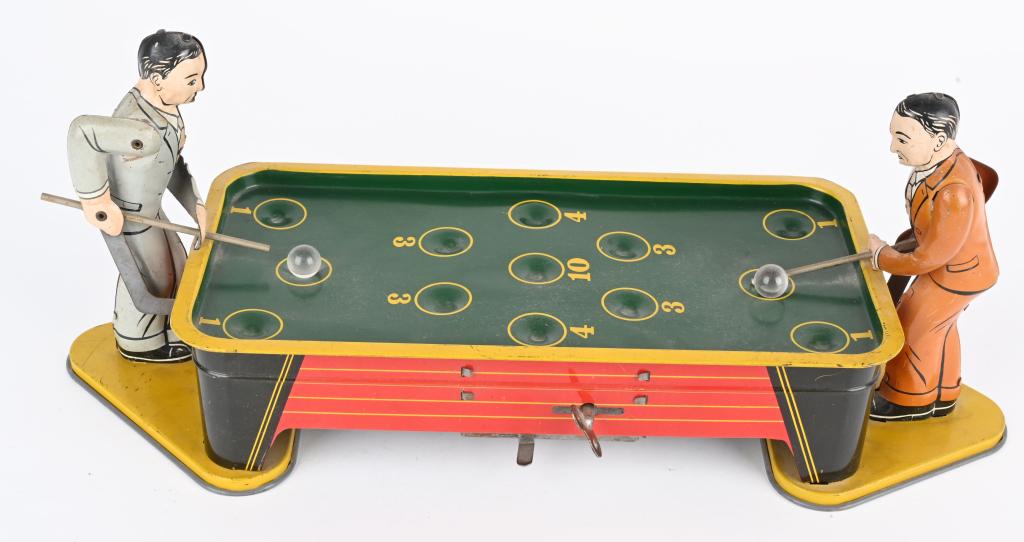 RANGER TIN WINDUP BILLARDS PLAYERS (1 of 2)