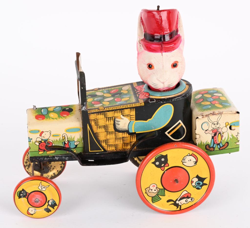 JAPAN TIN WINDUP UNCLE WIGGLY CRAZY CAR (1 of 5)