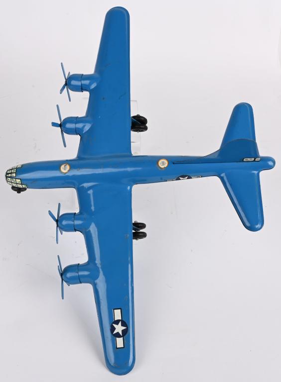 MARX PRESSED STEEL 4 PROP MILITARY AIRPLANE (1 of 5)