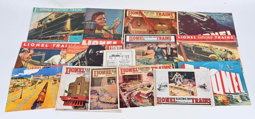 LOT OF LIONEL TRAIN CATALOGS (1 of 5)
