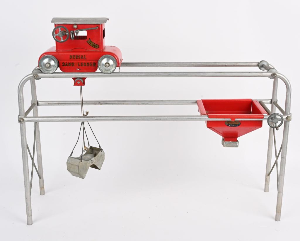 TONKA AERIAL SAND LOADER (1 of 7)