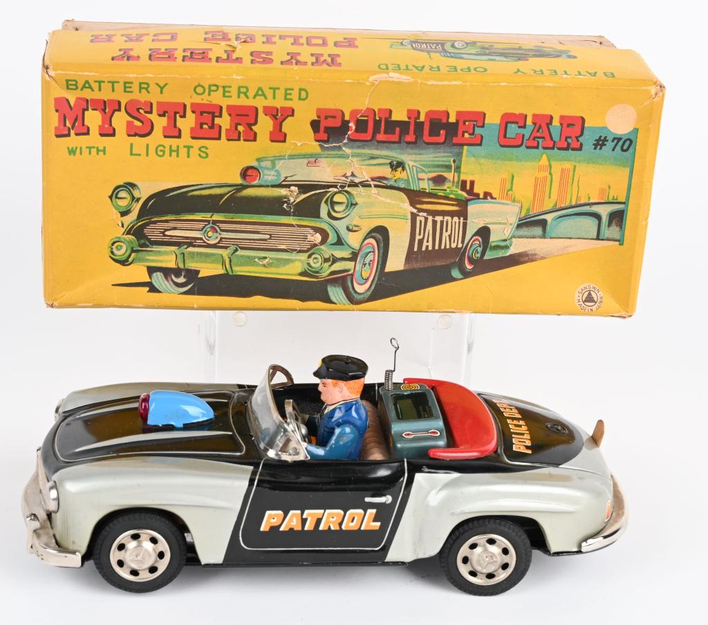 JAPAN BATTERY OP MYSTERY POLICE CAR w/ BOX (1 of 9)