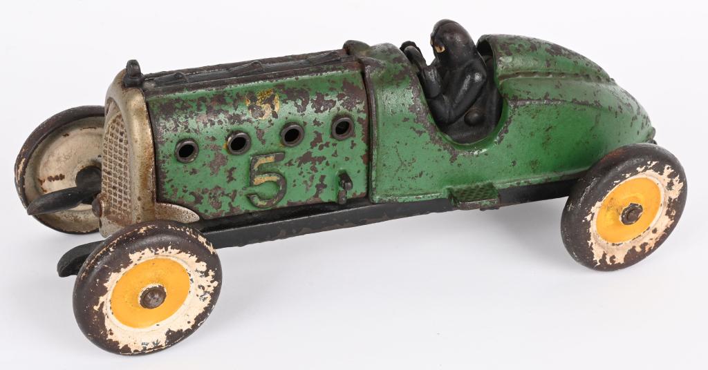 HUBLEY 1930's CAST IRON NO. 5 RACER OPENING HOOD (1 of 10)