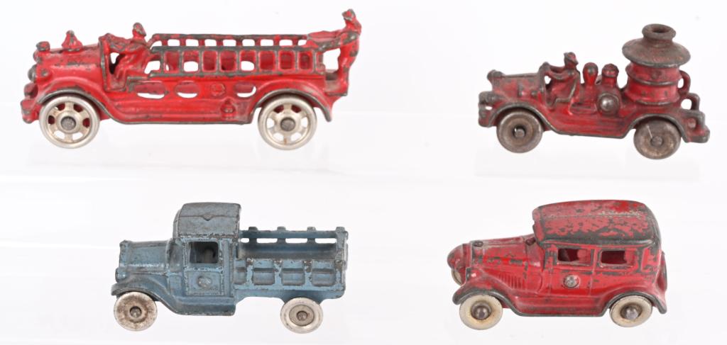 4- A.C.WILLIAMS & KILGORE CAST IRON VEHICLES (1 of 5)