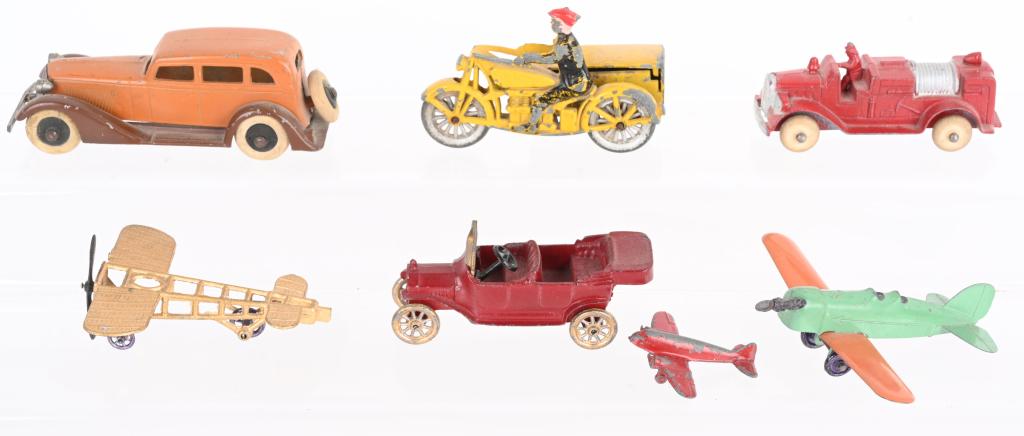 6- TOOTSIETOY 1930's VEHCILES (1 of 6)