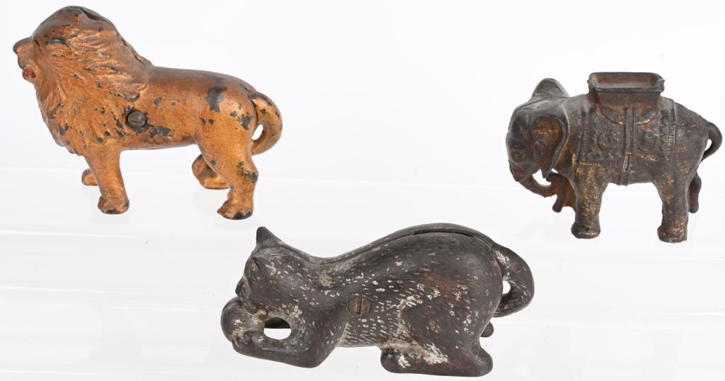 LION, ELEPHANT, & CAT WITH BALL STILL BANKS (1 of 4)