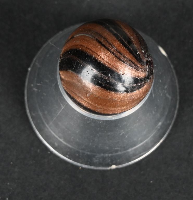 BLACK ONIONSKIN LUTZ MARBLE (1 of 6)