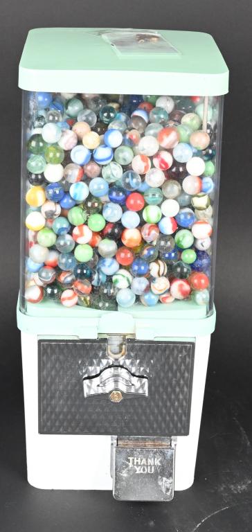 VINTAGE GUMBALL MACHINE FULL OF MARBLES (1 of 6)