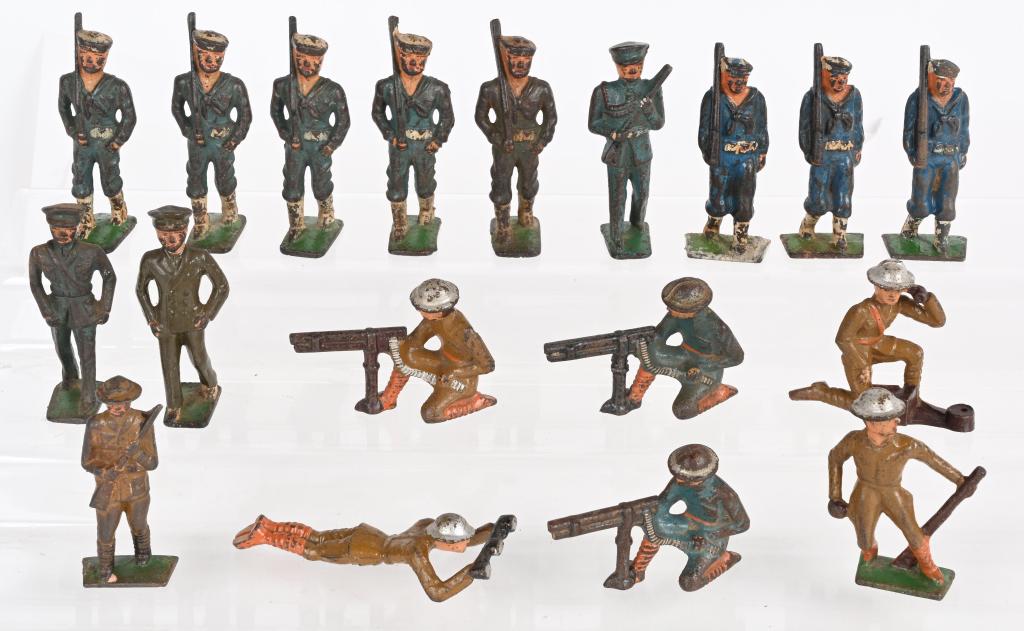 18- GREY IRON CAST IRON TOY SOLDIERS: Group of 18 original Grey Iron cast iron soldiers. Condition varies, overall Very Good