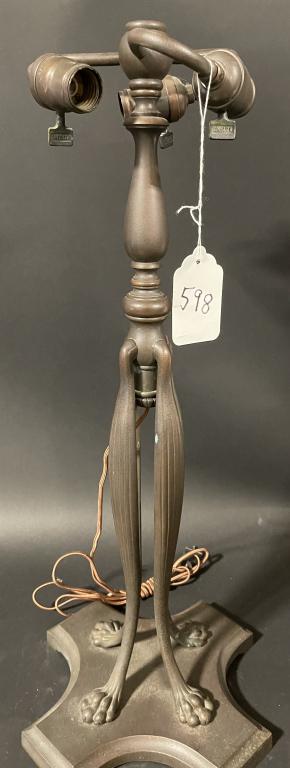REPRODUCTION TIFFANY STUDIOS CATSPAW LAMP BASE: High quality reproduction Tiffany Studios Catspaw Lamp Base. Base is signed Tiffany Studios New York 391. 27" Excellent