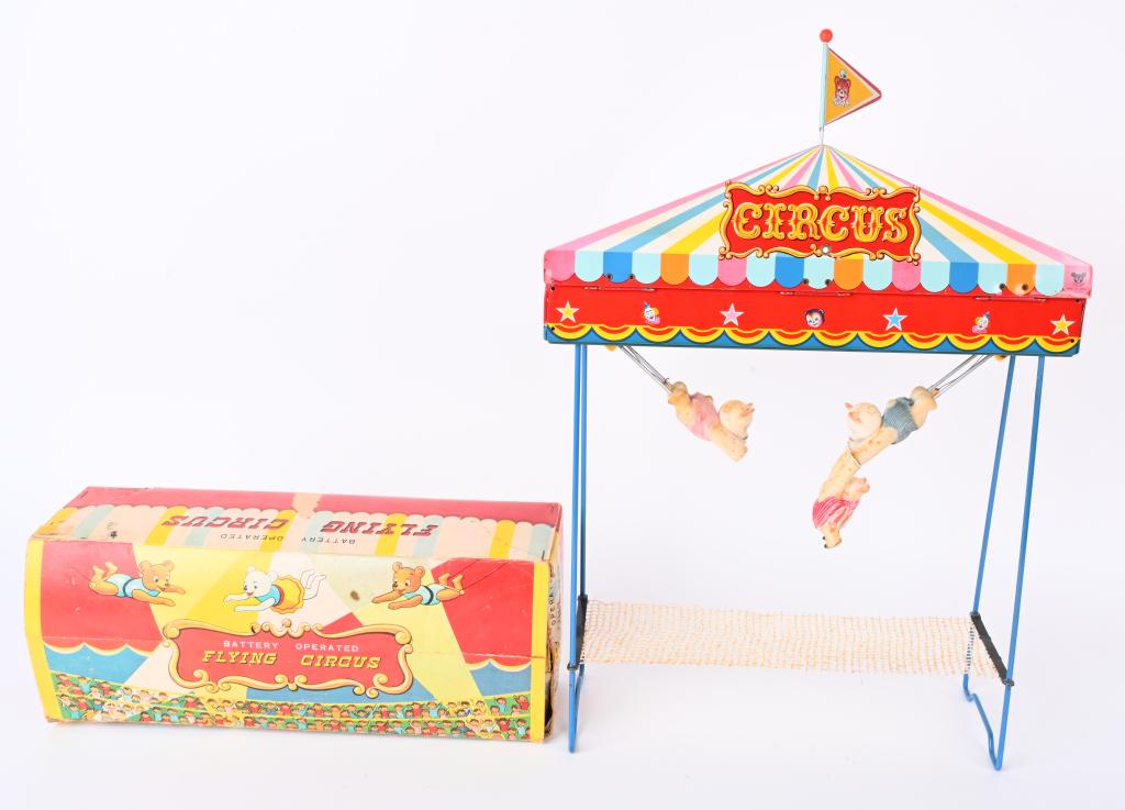 JAPAN BATTERY OP FLYING CIRCUS w/ BOX (1 of 8)