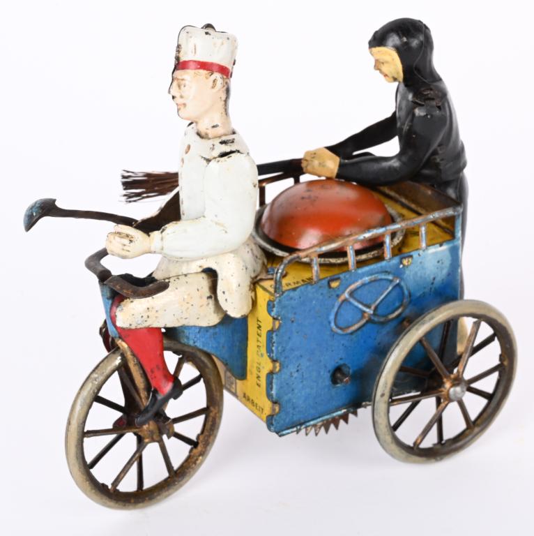 LEHMANN TIN WINDUP BAKER & SWEEP (1 of 4)