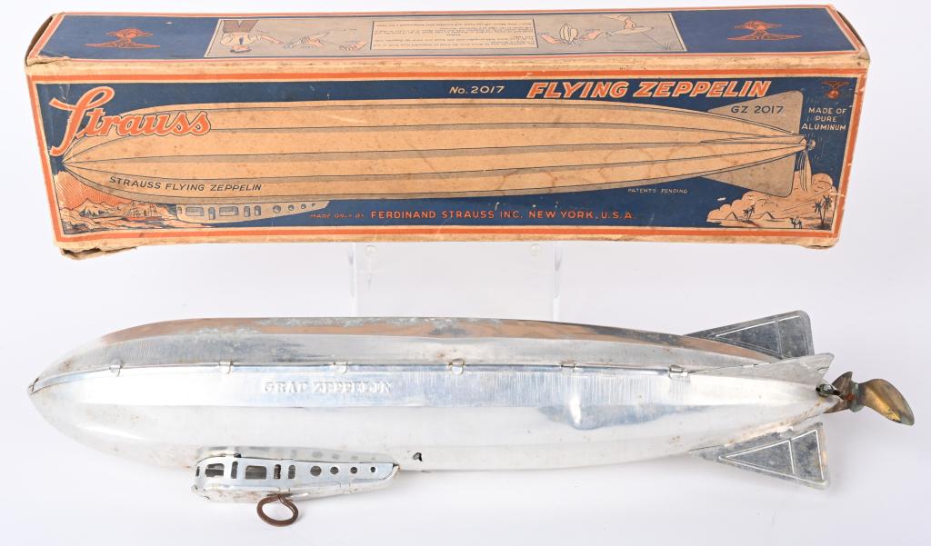 STRAUSS WINDUP FLYING ZEPPELIN w/ BOX (1 of 9)
