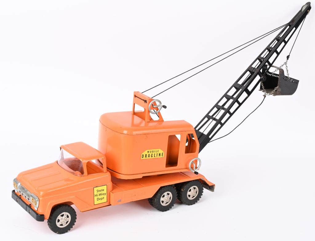 TONKA 1960 HI-WAY DEPT. MOBILE DRAGLINE TRUCK: All original orange 1960 Tonka State Hi-Way Dept. Mobile Dragline truck. 16 1/2" not including the boom. Excellent