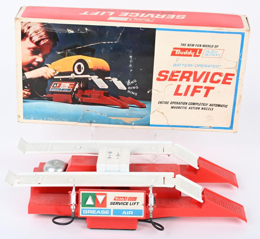 BUDDY L SERVICE LIFT w/ BOX (1 of 5)