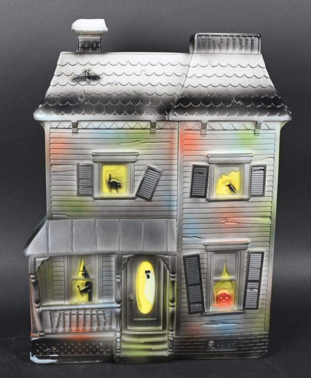 24" HAUNTED HOUSE LIGHTED BLOW MOLD (1 of 2)