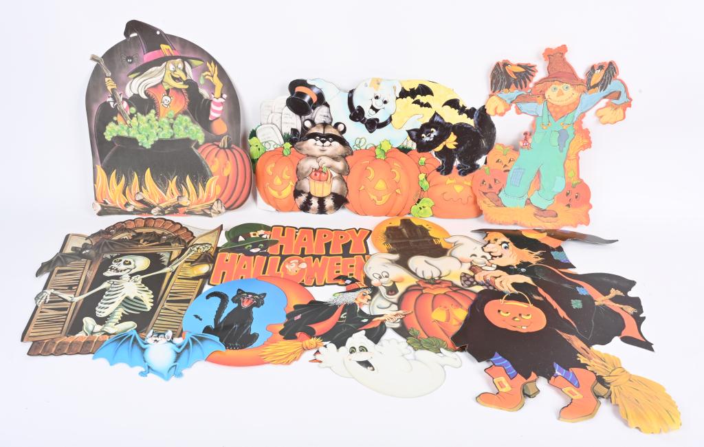 10- VINTAGE HALLOWEEN CUT OUTS: Lot of 10 vintage Halloween Cut Outs, All with great colors. All double sided. Largest 21" Excellent