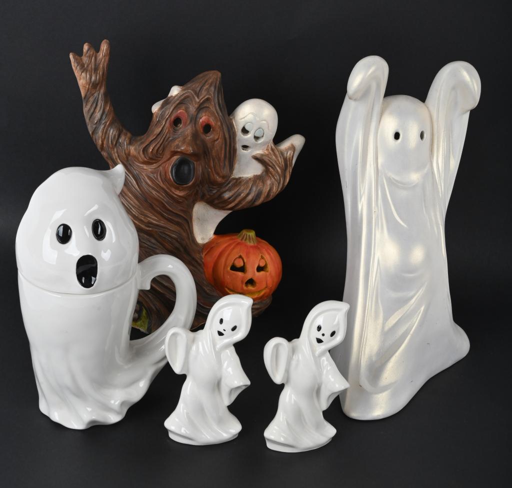 LOT OF HALLOWEEN CERAMIC GHOST DECORATIONS: Nice lot of Halloween Ghost Decorations. Largest 10" Excellent