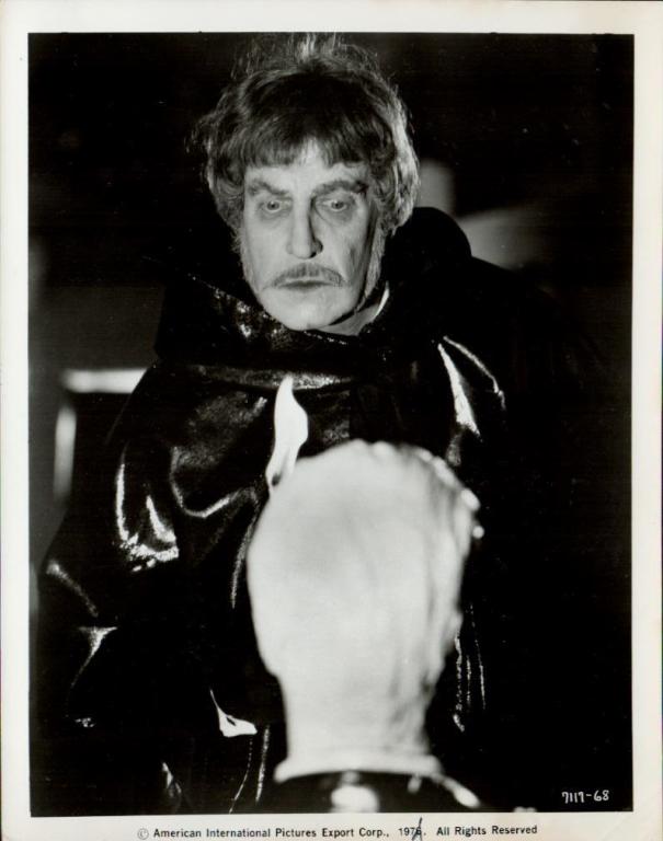 168 - VINCENT PRICE SCENE STILLS (1 of 12)